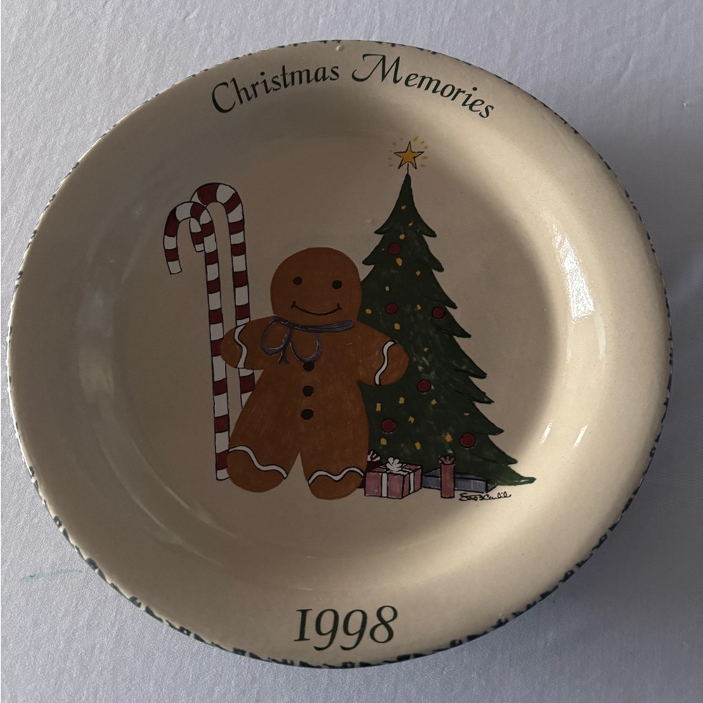 Festive Gingerbread and Tree Holiday Plate 1998